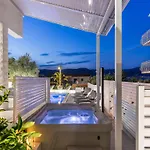 5 Km From S Center Trogir