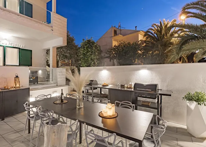 5 Km From S Center * Trogir