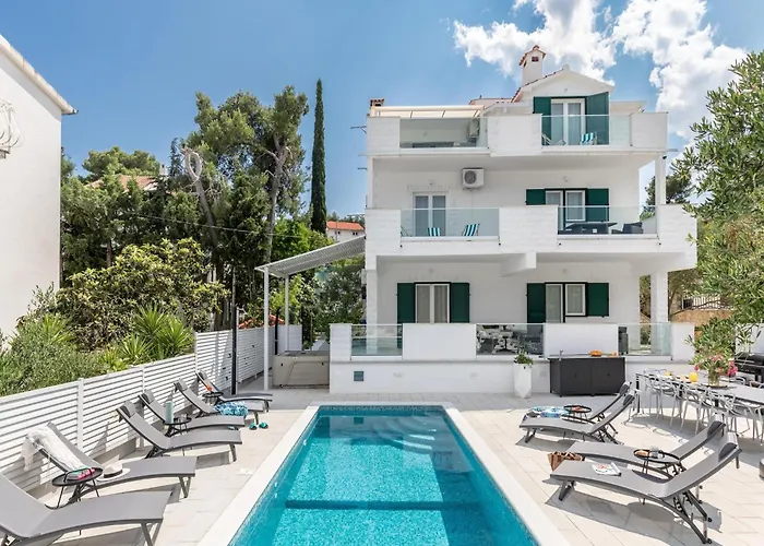 5 Km From S Center * Trogir